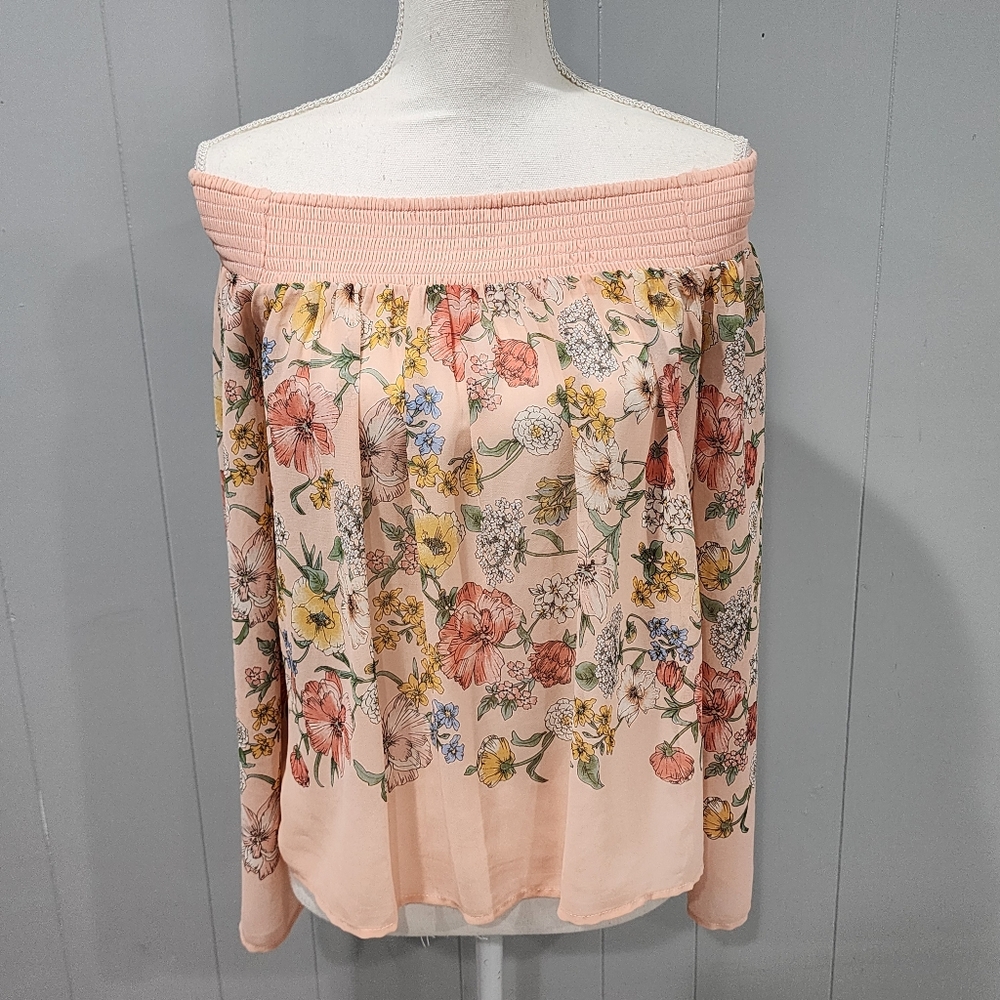 Forever 21 NEW Floral Blouse Woven Top Sizes Medium